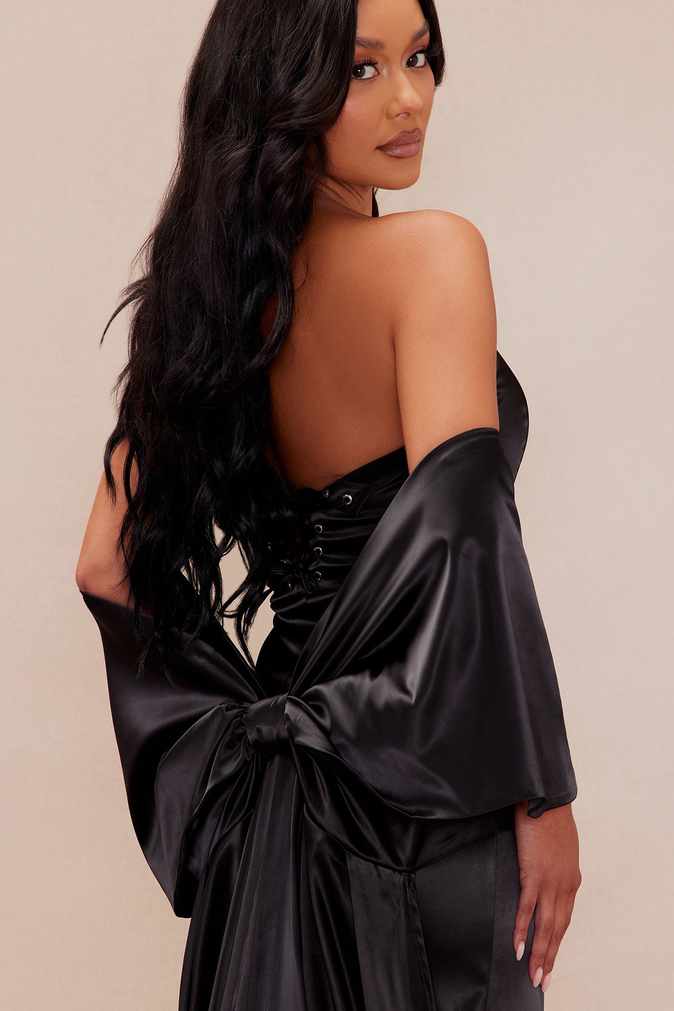 The Main Attraction Satin Gown Set - Black - Image 5