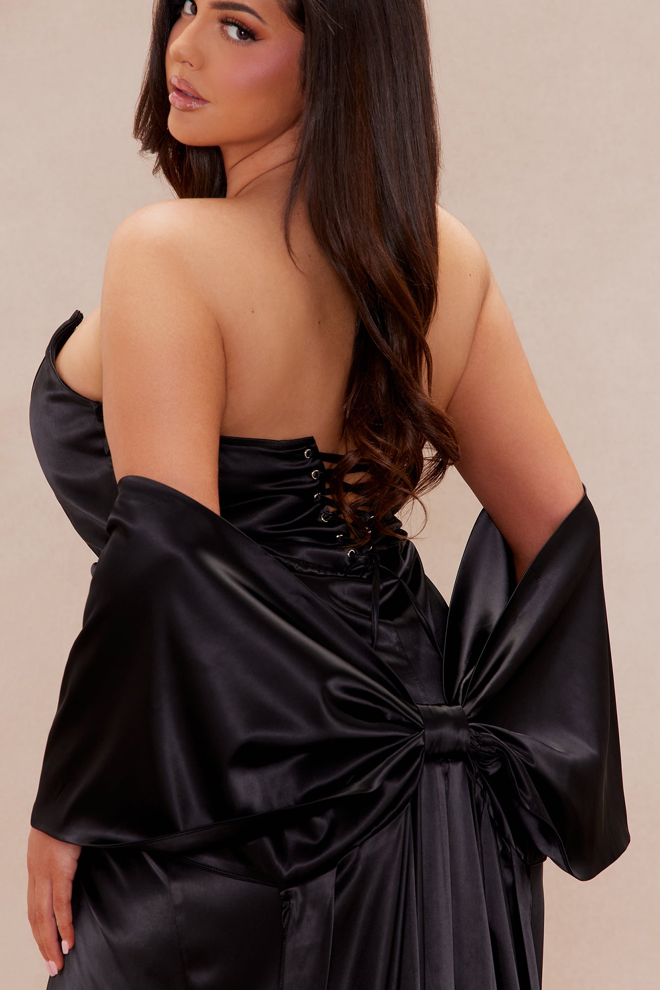 The Main Attraction Satin Gown Set - Black - Image 8