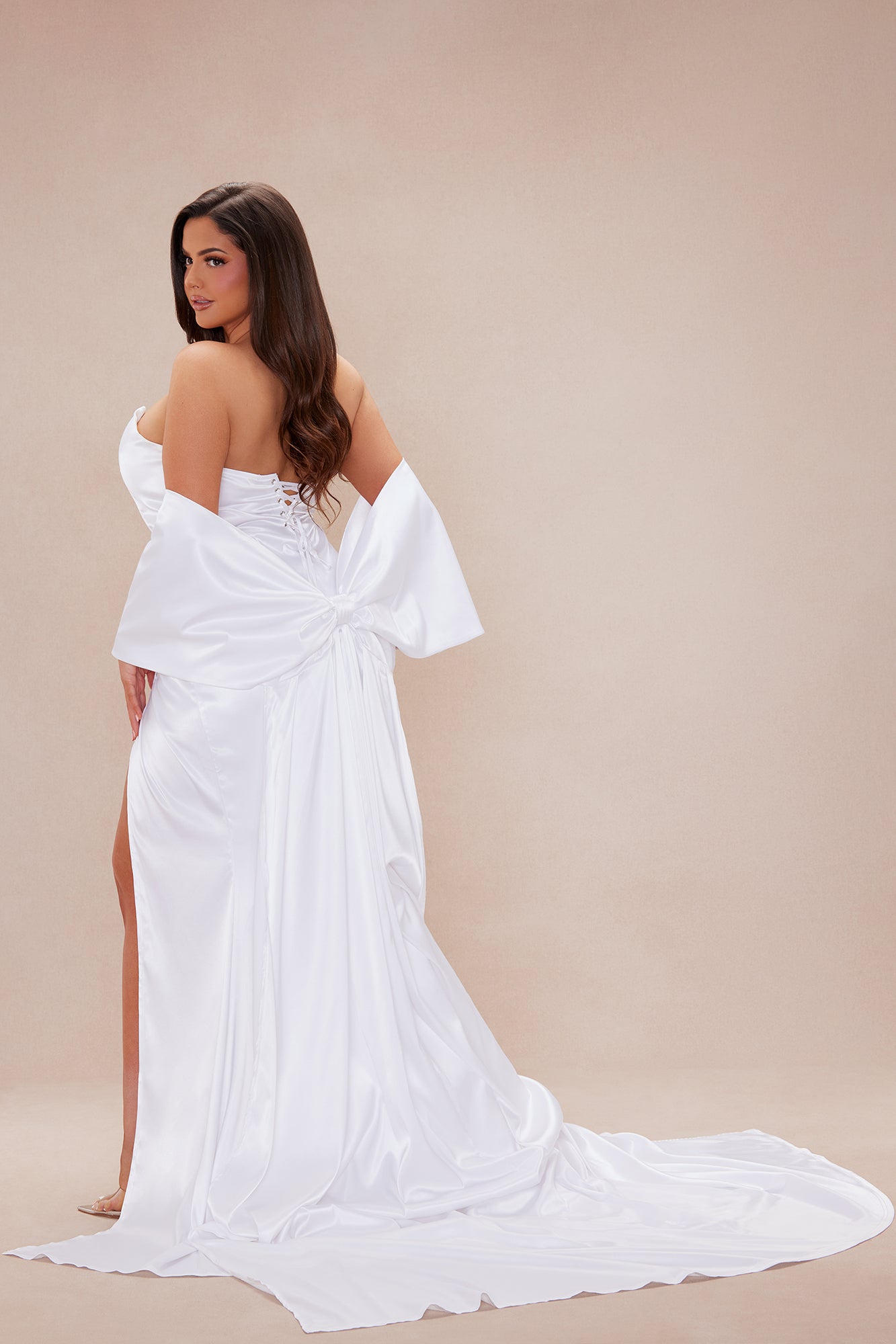 The Main Attraction Satin Gown Set - White - Image 8
