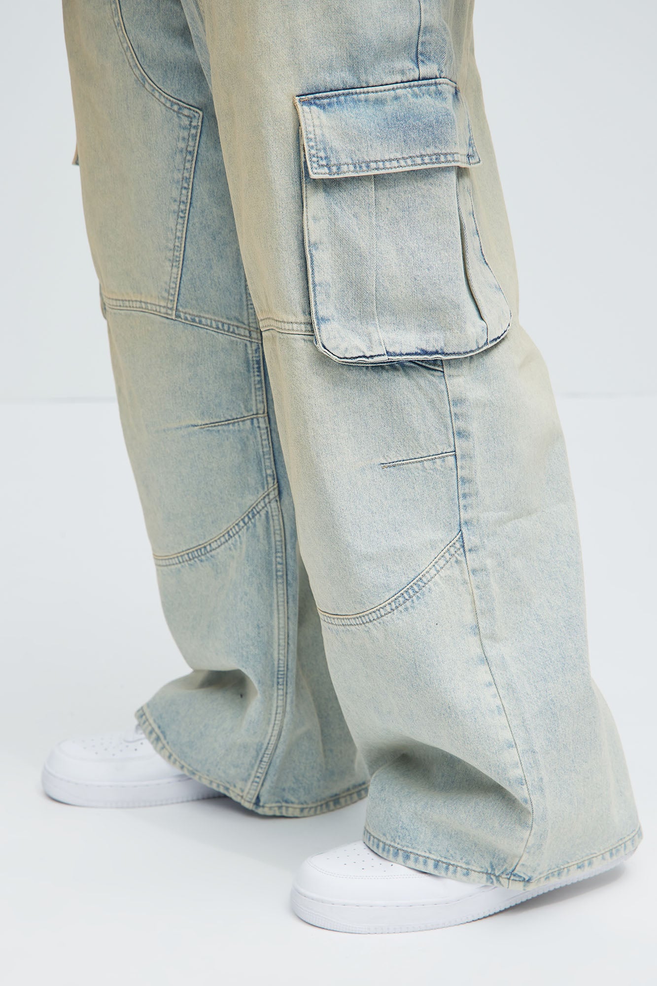 Micah Baggy Moto Jeans - Light Blue Wash - Image 8