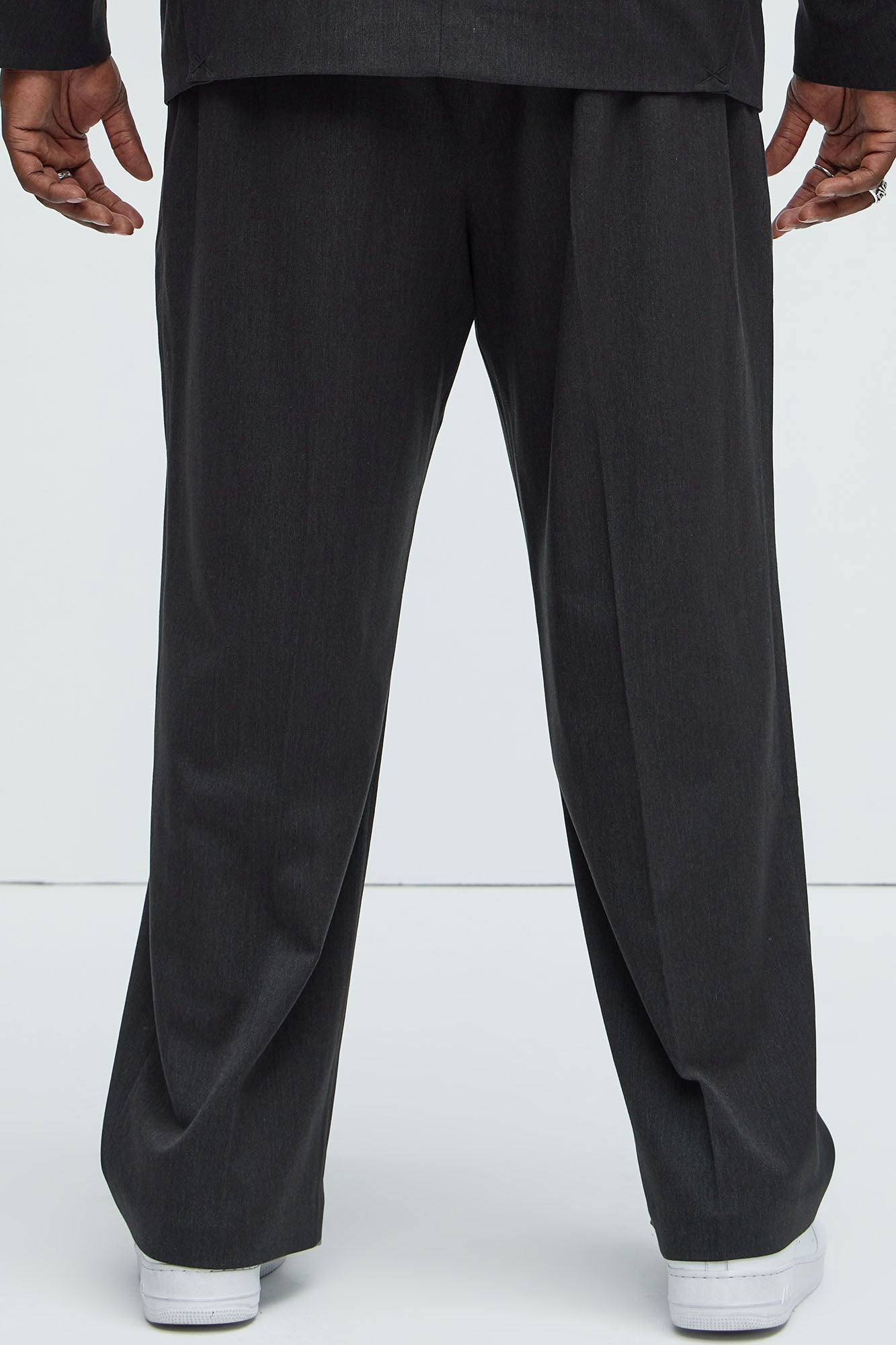 Liam Relaxed Tapered Trousers - Black - Image 8