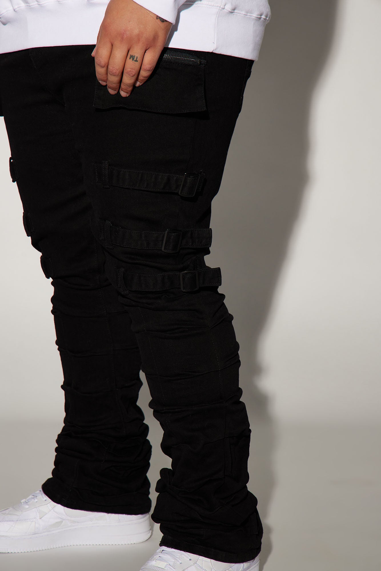 I Be Strappy Stacked Skinny Flare Jeans - Black - Image 8