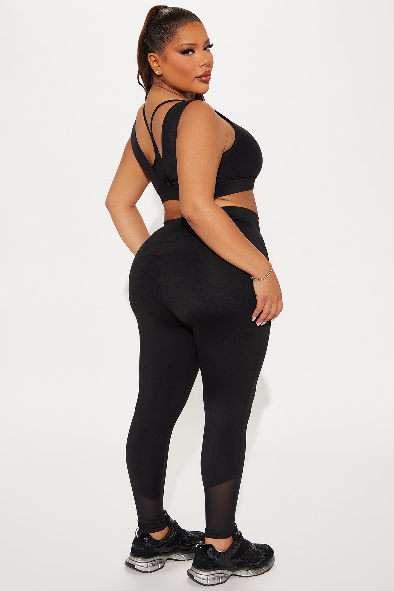 Take A Hike Active Set - Black - Image 8