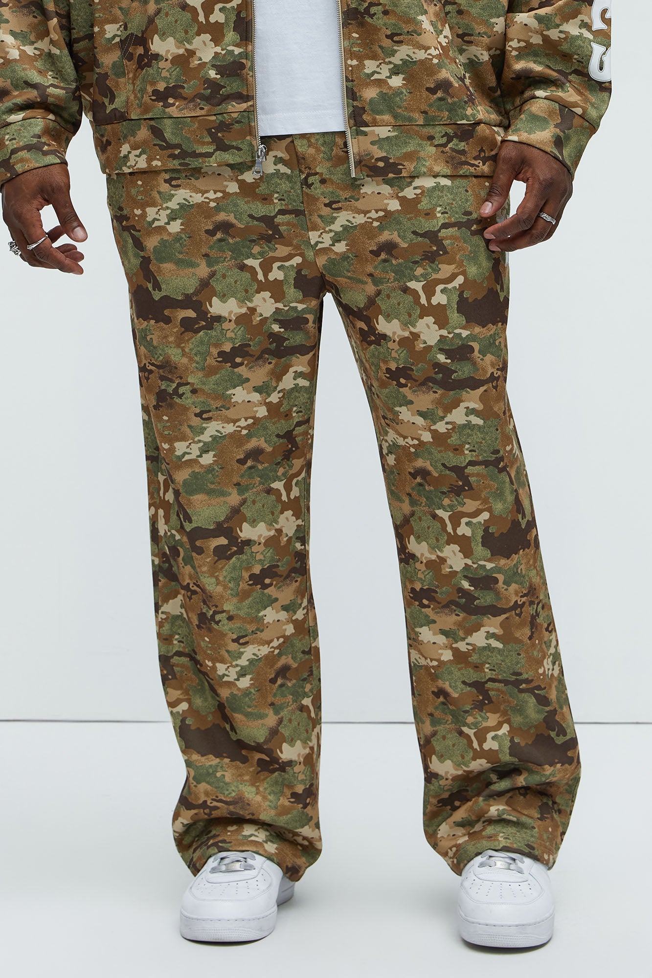 Wolves Straight Camo Sweatpants - Camouflage - Image 6