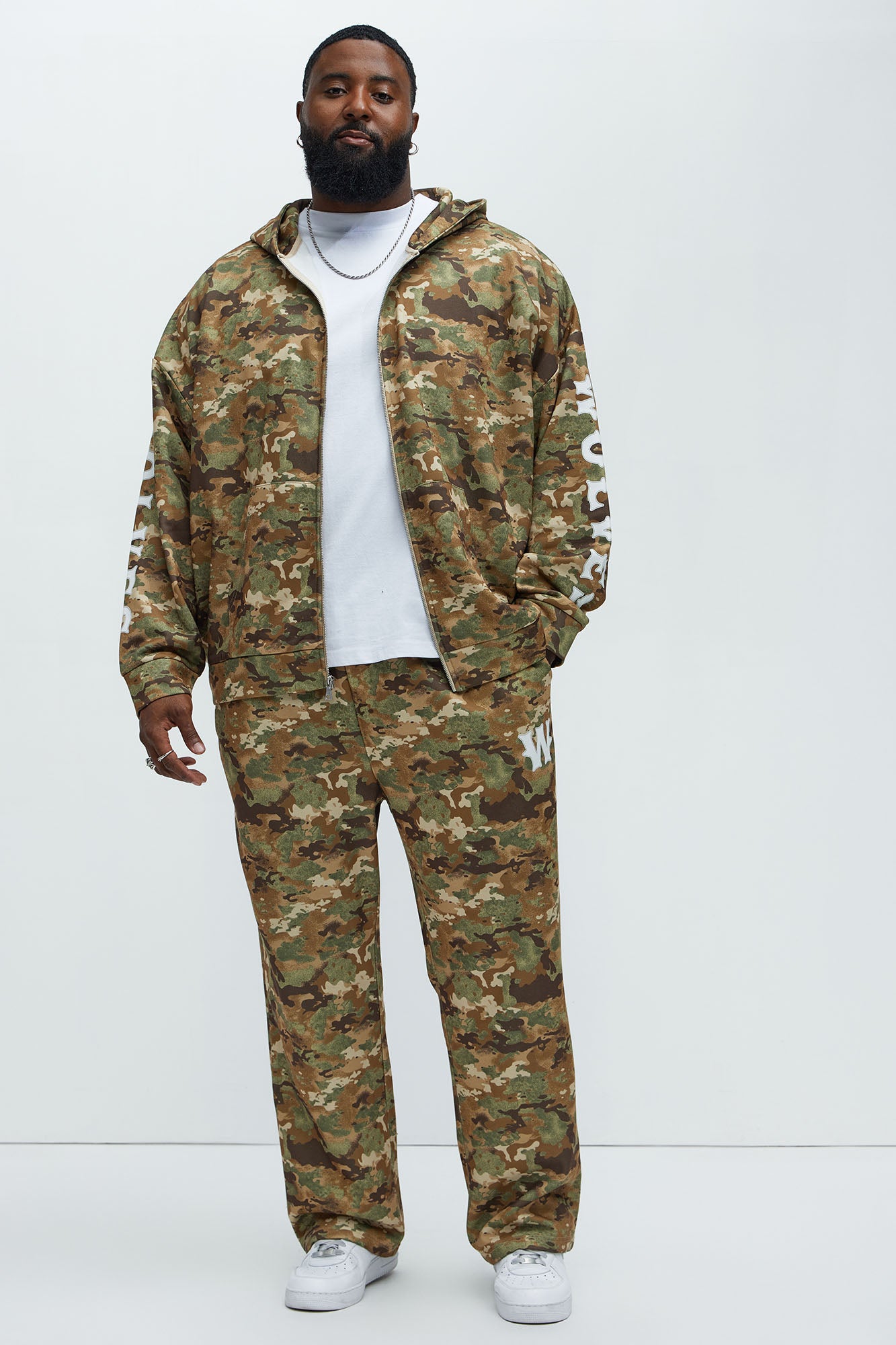Wolves Straight Camo Sweatpants - Camouflage - Image 7