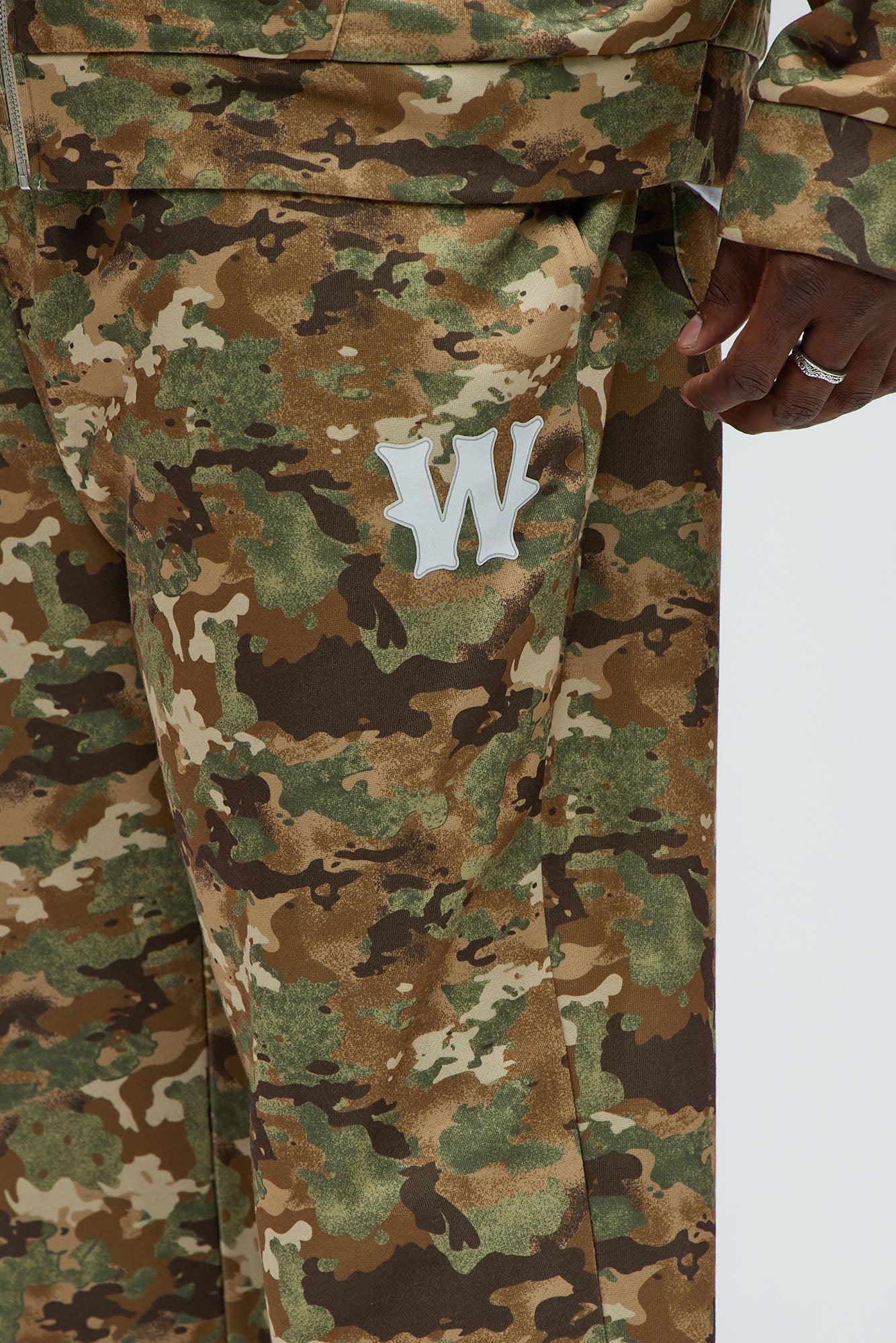 Wolves Straight Camo Sweatpants - Camouflage - Image 8