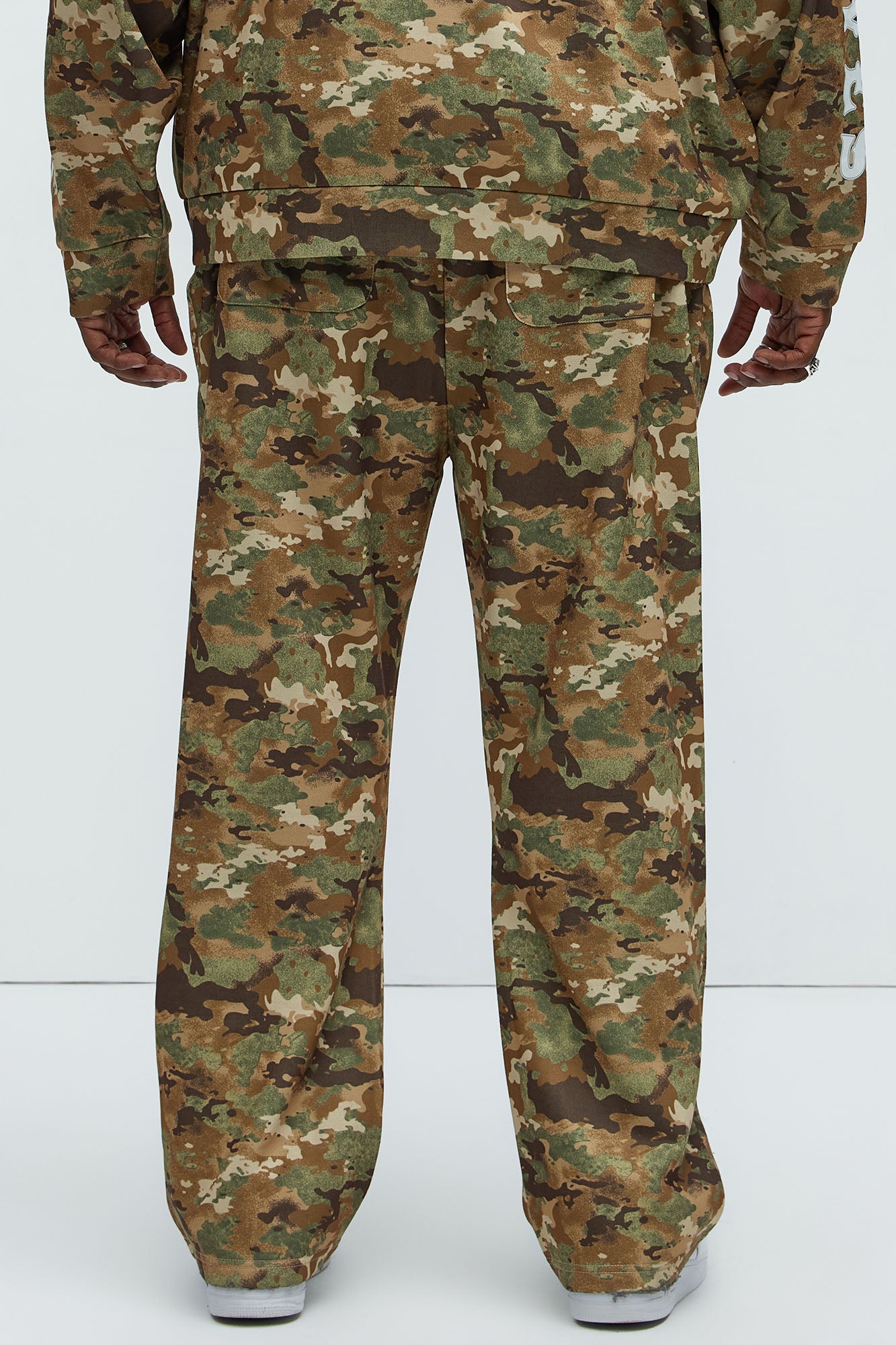 Wolves Straight Camo Sweatpants - Camouflage - Image 9