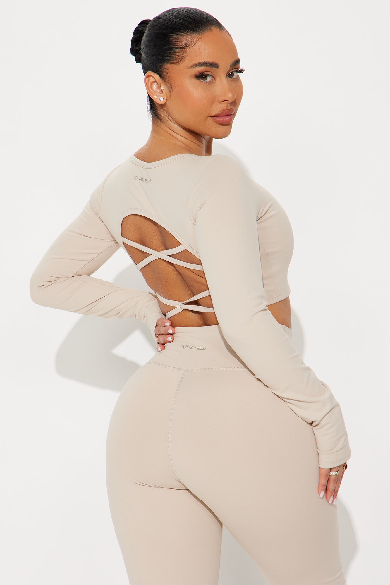 Across Your Core Super Soft Active Top - Light Taupe - Image 4
