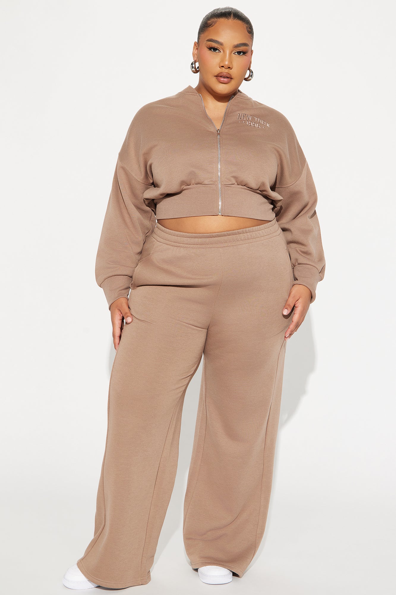 New York Fleece Pant Set - Mocha - Image 5