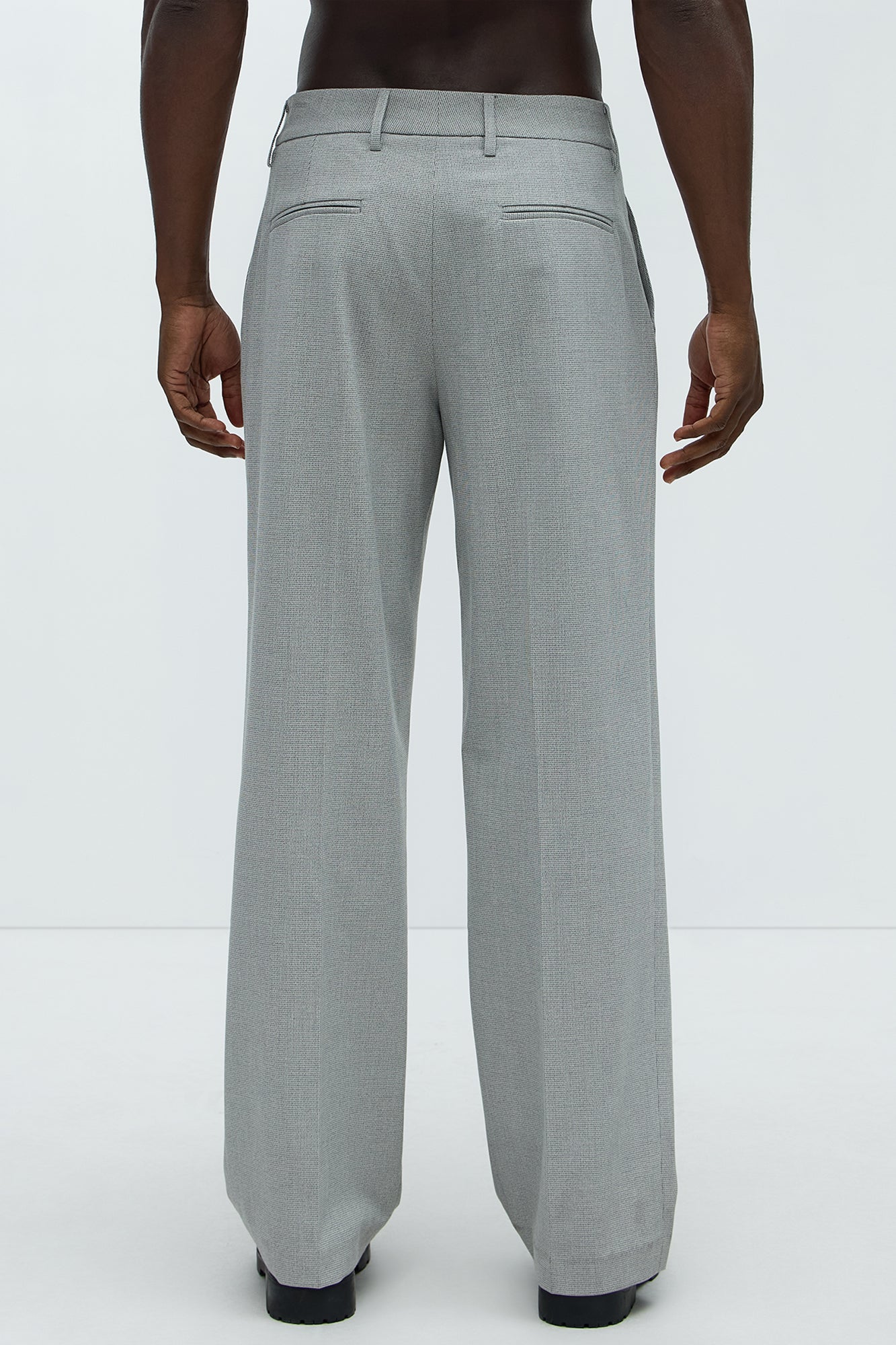 Wallace Houndstooth Texture Relaxed Tapered Trousers - Grey - Image 5