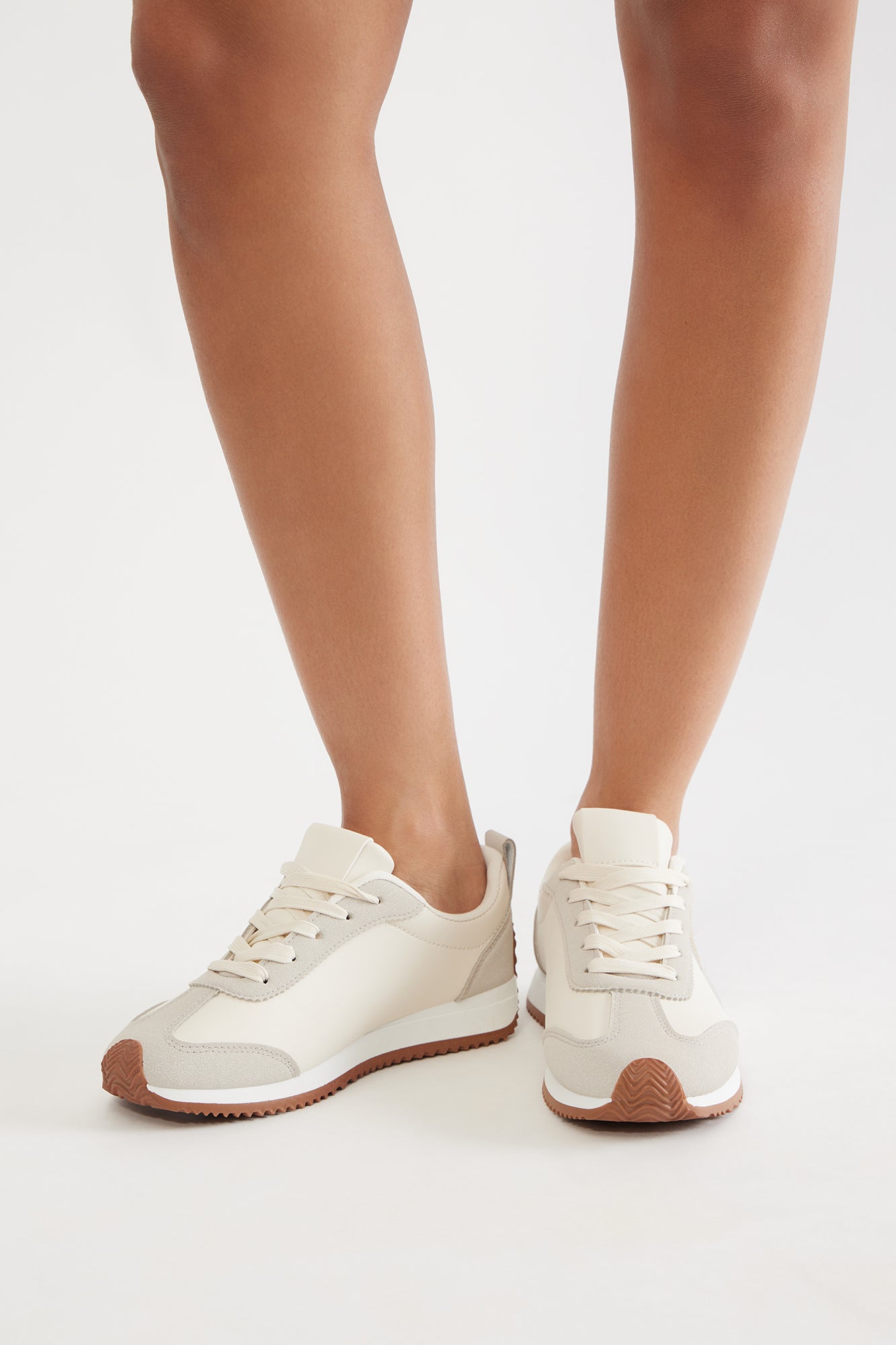 Travis Lace Up Sneakers - Gold - Image 4