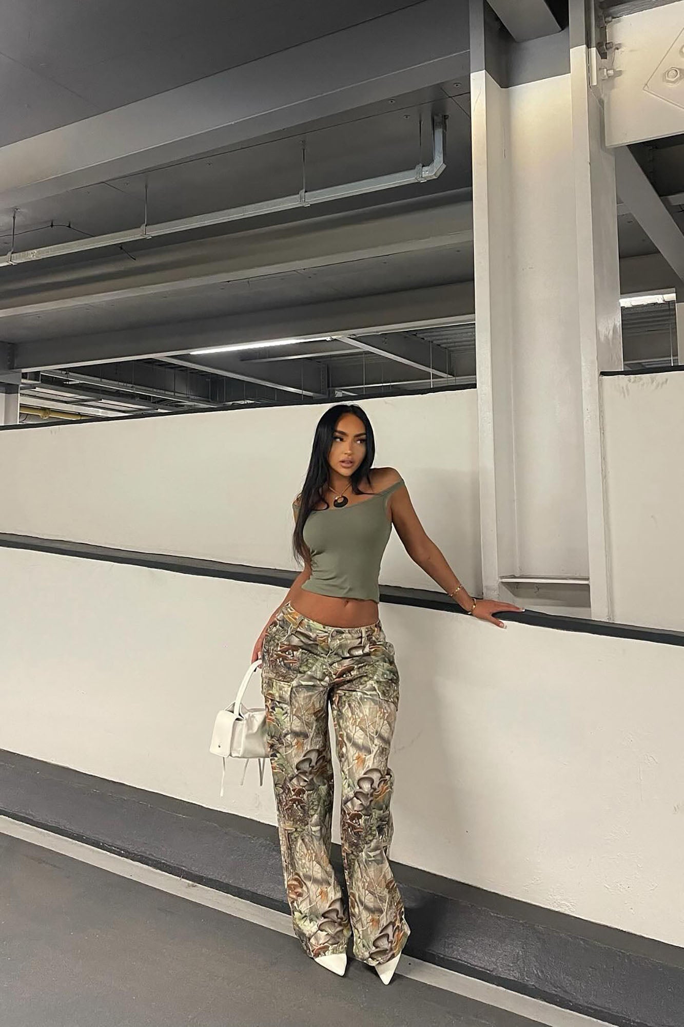 Weekend Trip Camo Stretch Cargo Jean - Taupe/combo - Image 4