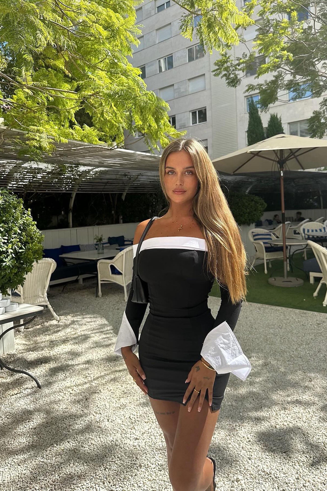 Alice Off Shoulder Mini Dress - Black/White - Image 5