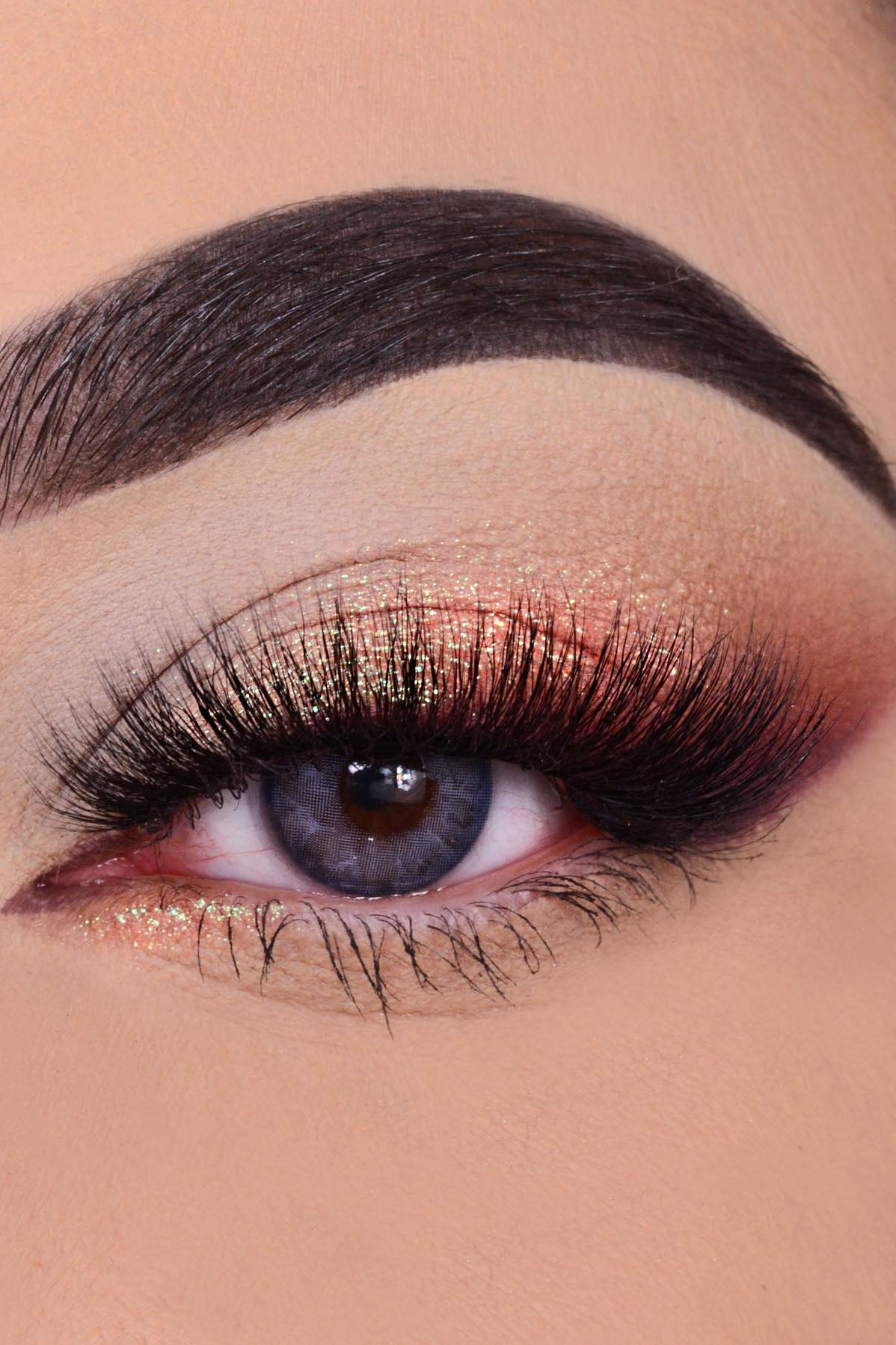Maven Asteroid Tears Liquid Glitter Eyeshadow - Supermoon - Image 5
